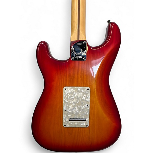 Used Fender Stratocaster Deluxe CHERRY RED Solid Body Electric Guitar