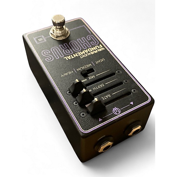 Used Walrus Audio FUNDAMENTAL CHORUS Effect Pedal