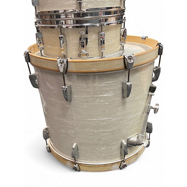 Used Pearl 5 Piece Export Vintage White Marine Pearl Drum Kit