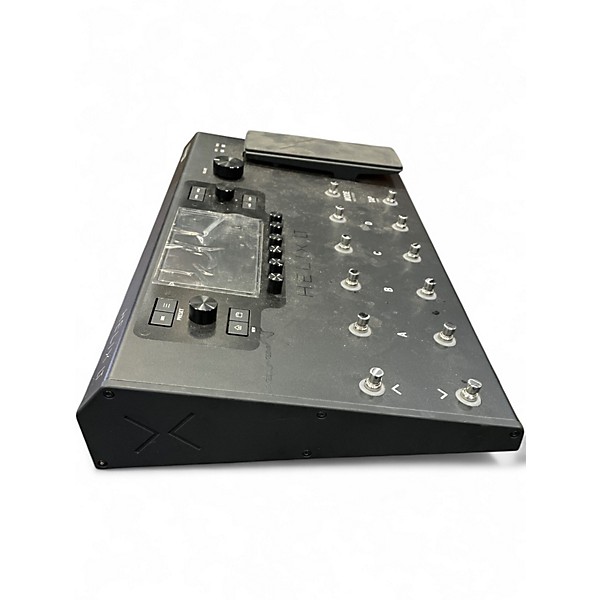 Used Line 6 Helix LT Effect Processor