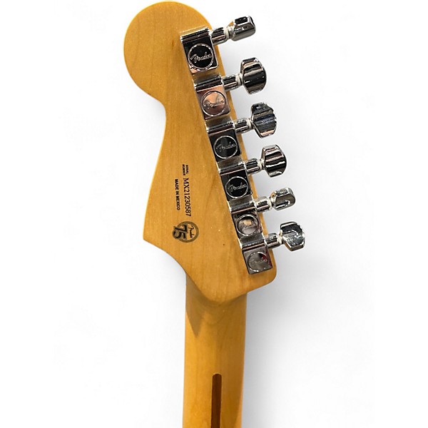 Used 2021 Fender LIMITED EDITION PLAYER STRATOCASTER LAKE LACID BLUE Solid Body Electric Guitar