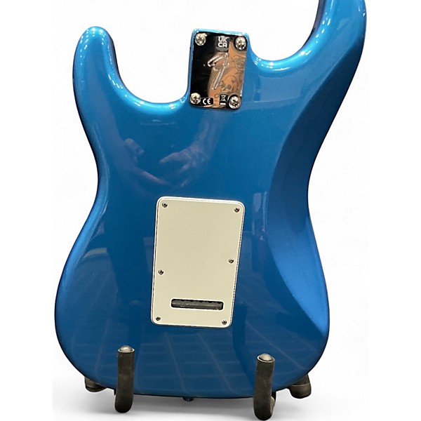 Used 2021 Fender LIMITED EDITION PLAYER STRATOCASTER LAKE LACID BLUE Solid Body Electric Guitar