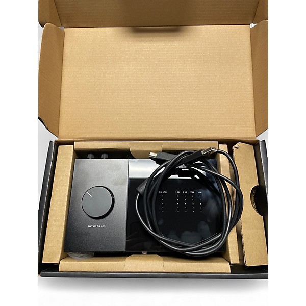 Used Native Instruments KOMPLETE AUDIO 6 MK2 Audio Interface