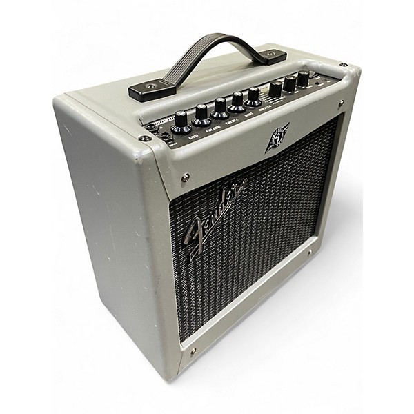 Used Fender Mustang I V2 20W 1X8 Guitar Combo Amp
