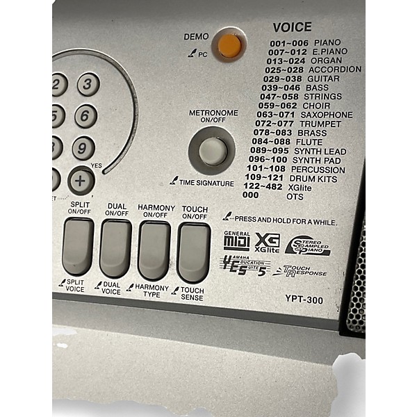 Used Yamaha YPT300 61 Key Portable Keyboard