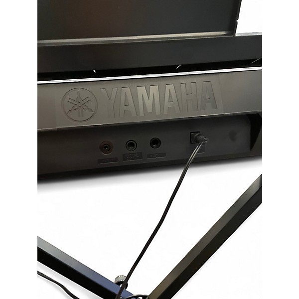 Used Yamaha YPT255 61 KEY Digital Piano