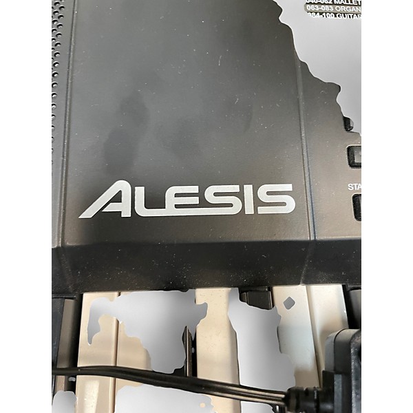 Used Alesis BRAVO 61