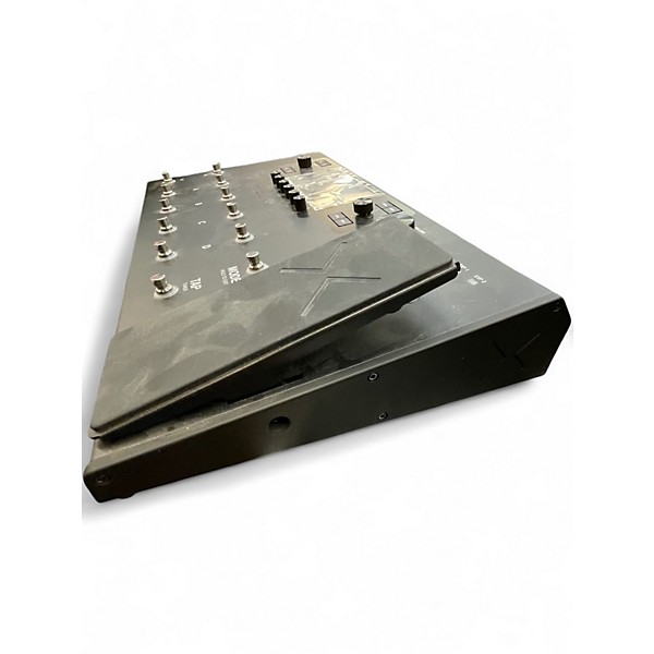 Used Line 6 Helix LT Effect Processor