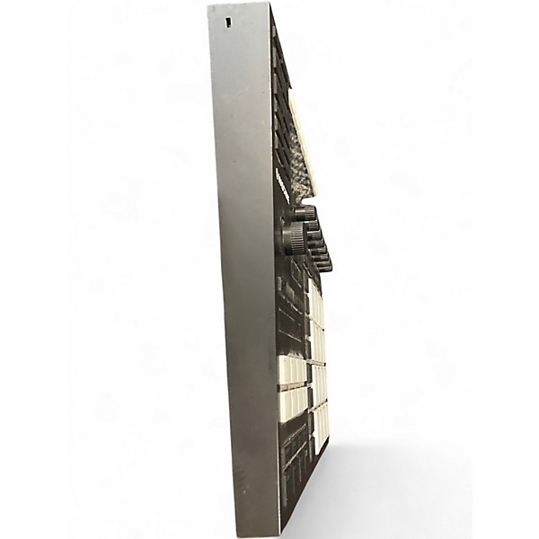 Used Native Instruments Maschine MK3 MIDI Controller