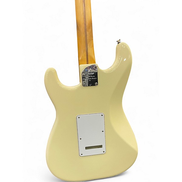 Used 2022 Fender American Professional II Stratocaster Olympic White Solid Body Electric Guitar