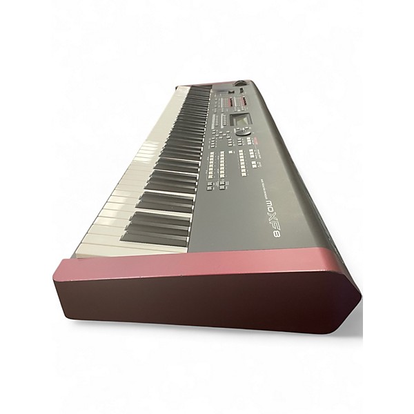 Used Yamaha MOXF8 88 Key Keyboard Workstation