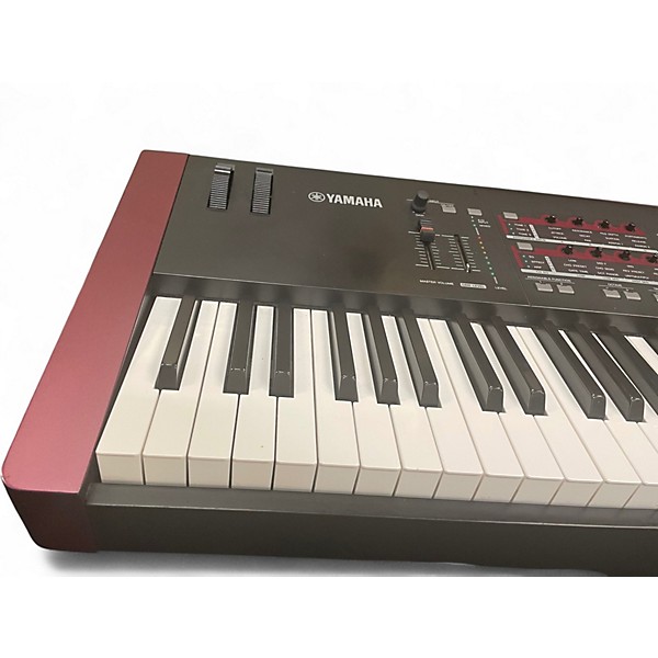 Used Yamaha MOXF8 88 Key Keyboard Workstation