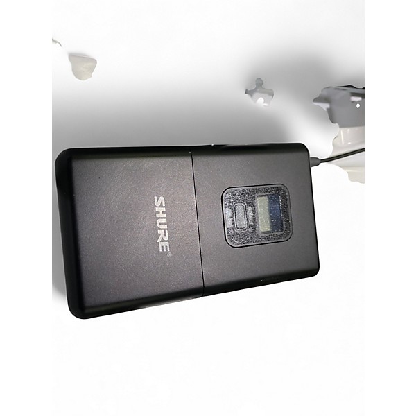 Used Shure SLX4 LAV/ HANDHELD Wireless System