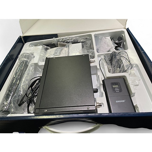 Used Shure SLX4 LAV/ HANDHELD Wireless System