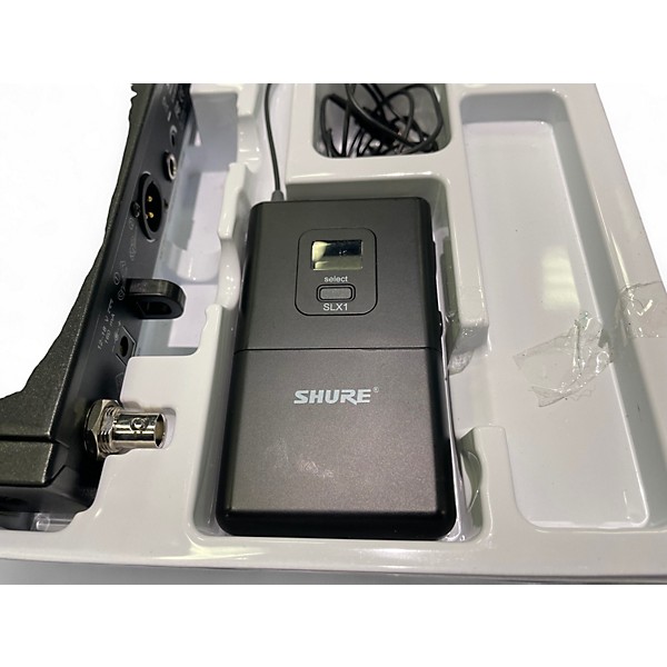 Used Shure SLX4 LAV/ HANDHELD Wireless System