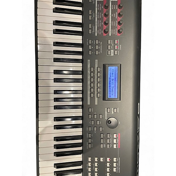 Used Yamaha MOXF8 88 Key Keyboard Workstation