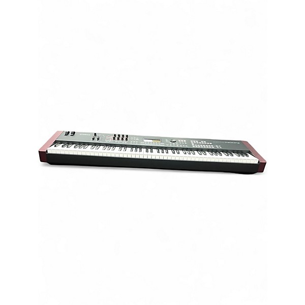 Used Yamaha MOXF8 88 Key Keyboard Workstation