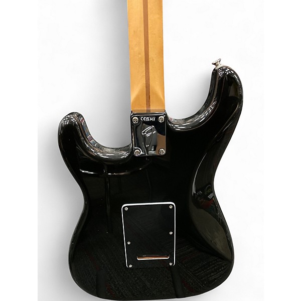Used Fender PLAYER II STRATOCASTER Black Solid Body Electric Guitar