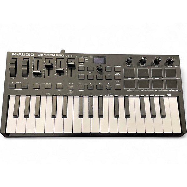 Used M-Audio OXYGEN PRO MINI MIDI Controller