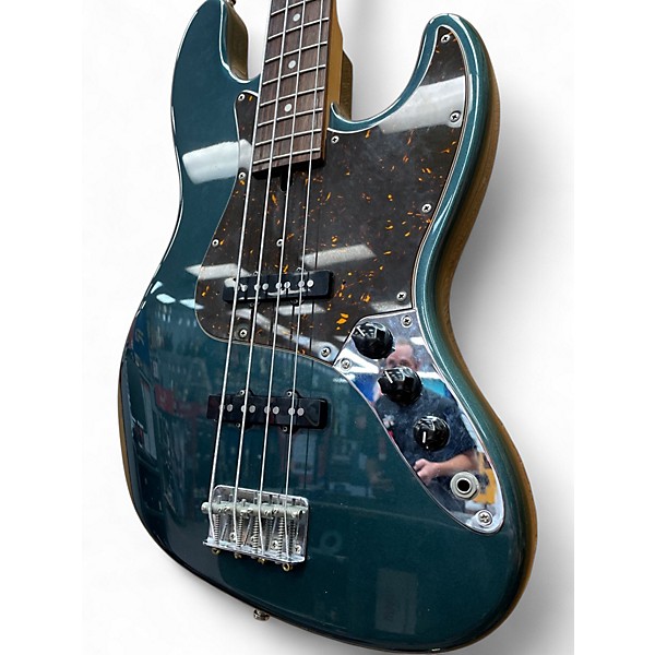Used Crews Maniac Sound JB Modern Lake Placid Blue Electric Bass Guitar