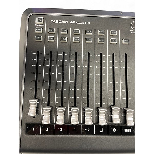 Used TASCAM Mixcast 4 Audio Interface