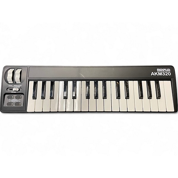 Used Midiplus akm320 Arranger Keyboard