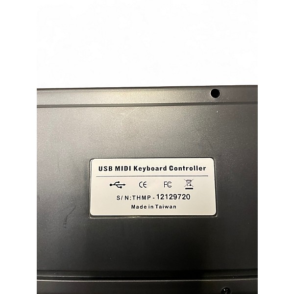 Used Midiplus akm320 Arranger Keyboard