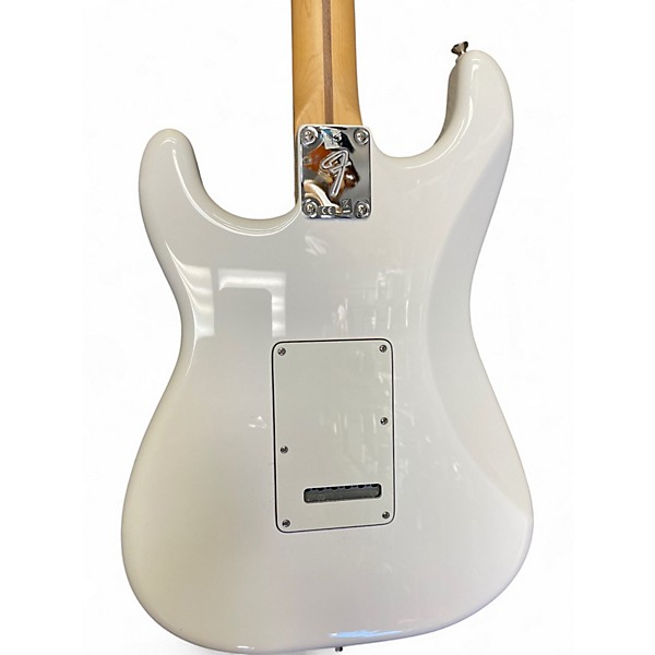 Used 2022 Fender Player Stratocaster White Solid Body Electric Guitar