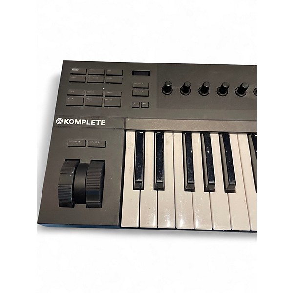 Used Native Instruments Komplete Kontrol A25 MIDI Controller