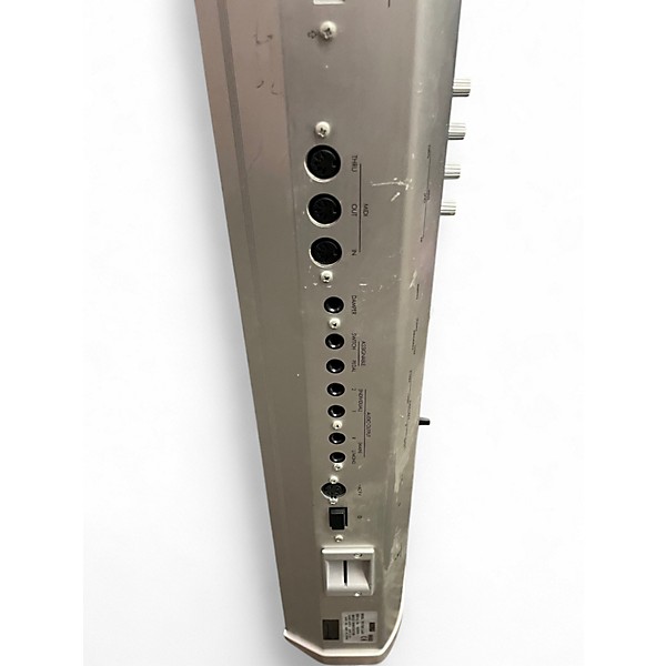 Used KORG Triton Le 88 Key Keyboard Workstation