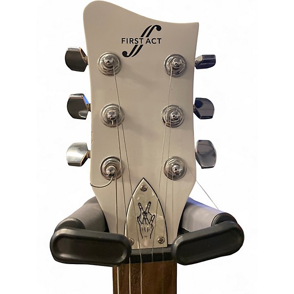 Used First Act VW Garagemaster White Solid Body Electric Guitar