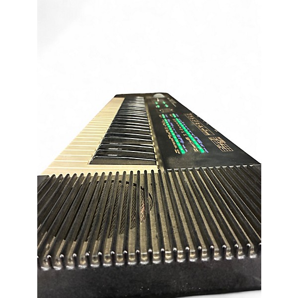 Used Yamaha DX27S Synthesizer