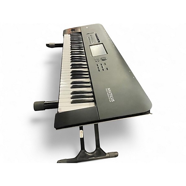 Used KORG Nautilus 61 Keyboard Workstation