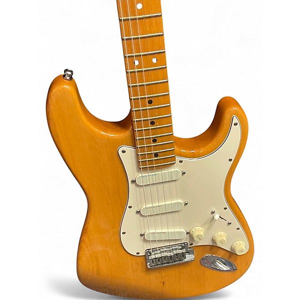 Vintage 1990 Fender Standard Stratocaster Plus Natural Solid Body Electric Guitar