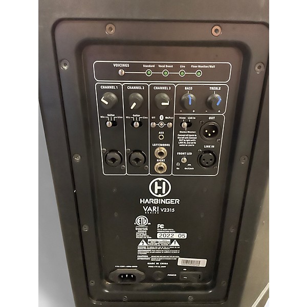 Used Harbinger VARI V2315 Powered Speaker
