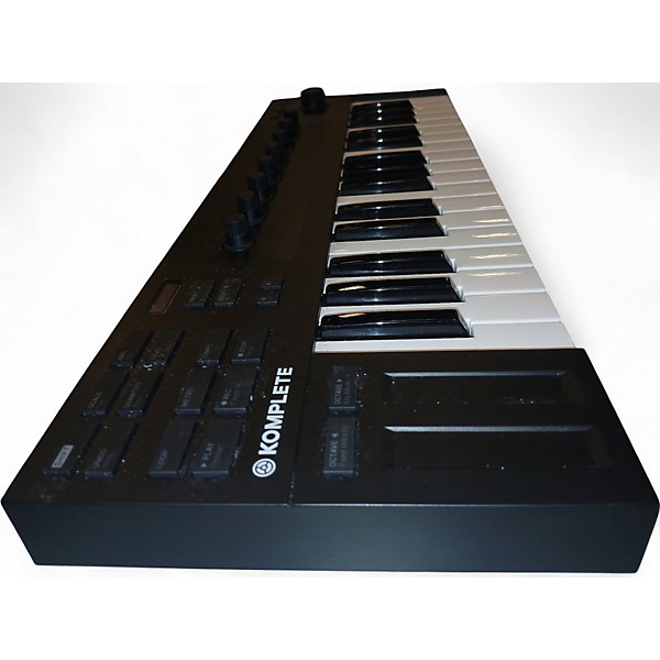 Used Native Instruments Komplete Kontrol M32 MIDI Controller