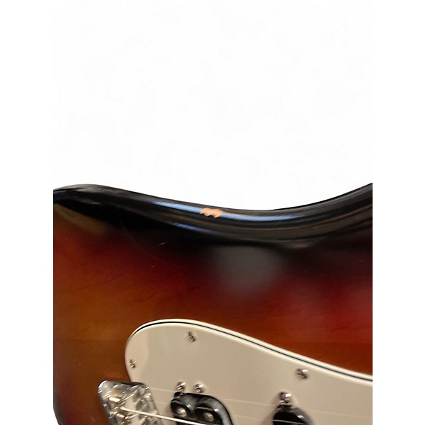 Used 2008 Fender Highway One Stratocaster HSS 3 Tone Sunburst Solid Body Electric Guitar