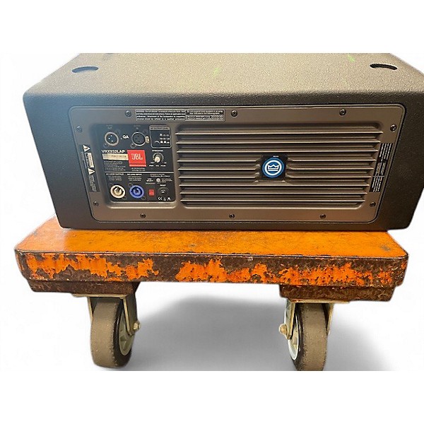Used JBL VRX932LAP Powered Speaker