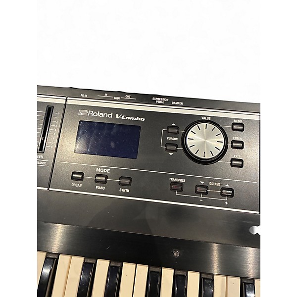 Used Roland VR730 Keyboard Workstation