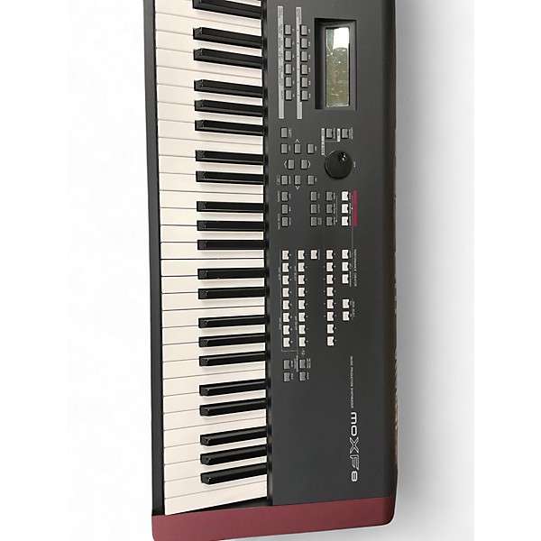 Used Yamaha MOXF8 88 Key Keyboard Workstation