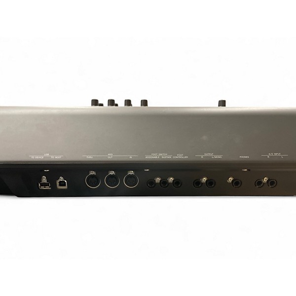 Used Yamaha MOXF8 88 Key Keyboard Workstation