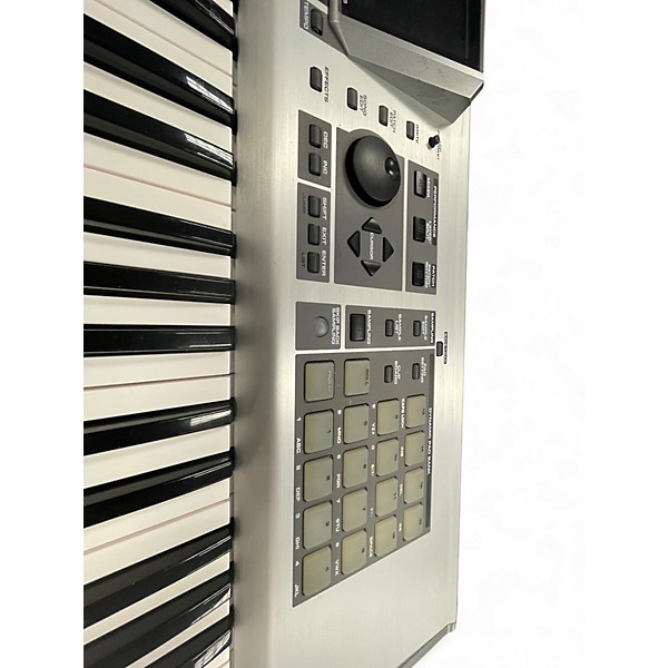 Used Roland Fantom X6 Keyboard Workstation