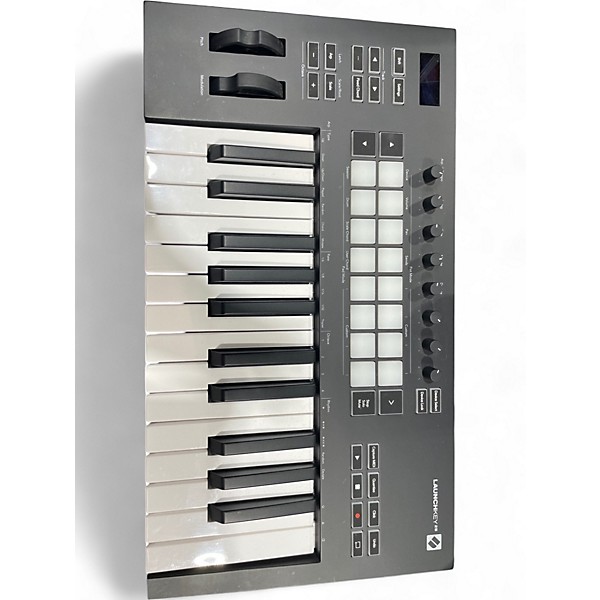 Used Novation Launchkey 25 Key MIDI Controller