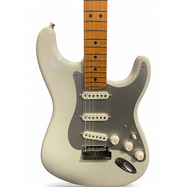 Used Fender American Ultra II Stratocaster Maple Fingerboard Avalanche Solid Body Electric Guitar
