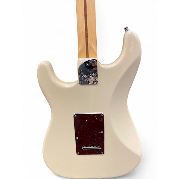 Used 2007 Fender AMERICAN DELUXE STRAT HSS Olympic Pearl Solid Body Electric Guitar