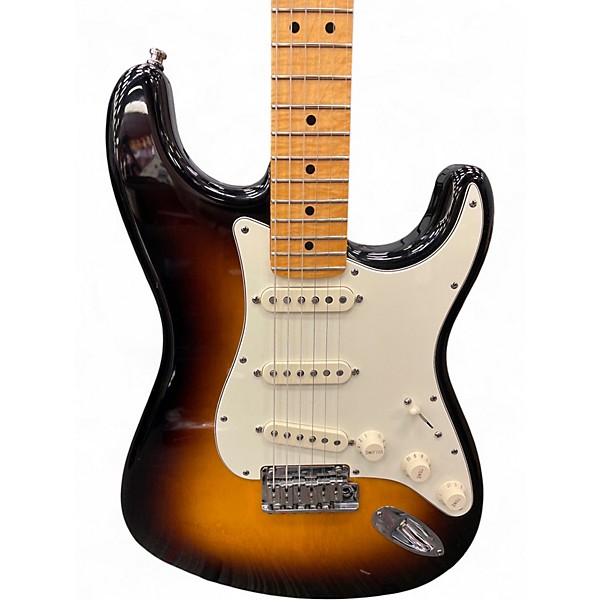 Used Fender Custom Classic Stratocaster 2 Color Sunburst Solid Body Electric Guitar