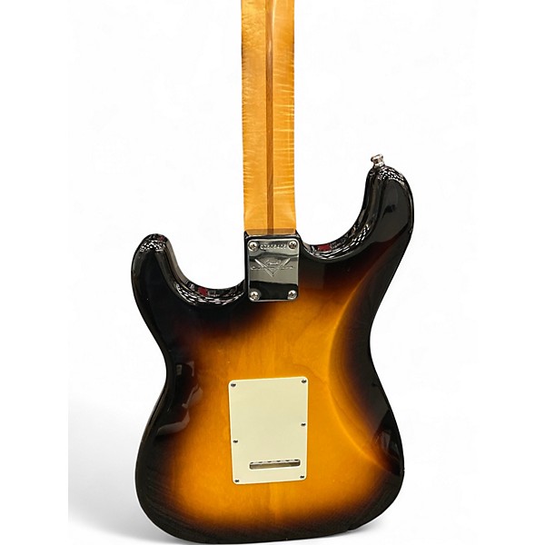 Used Fender Custom Classic Stratocaster 2 Color Sunburst Solid Body Electric Guitar
