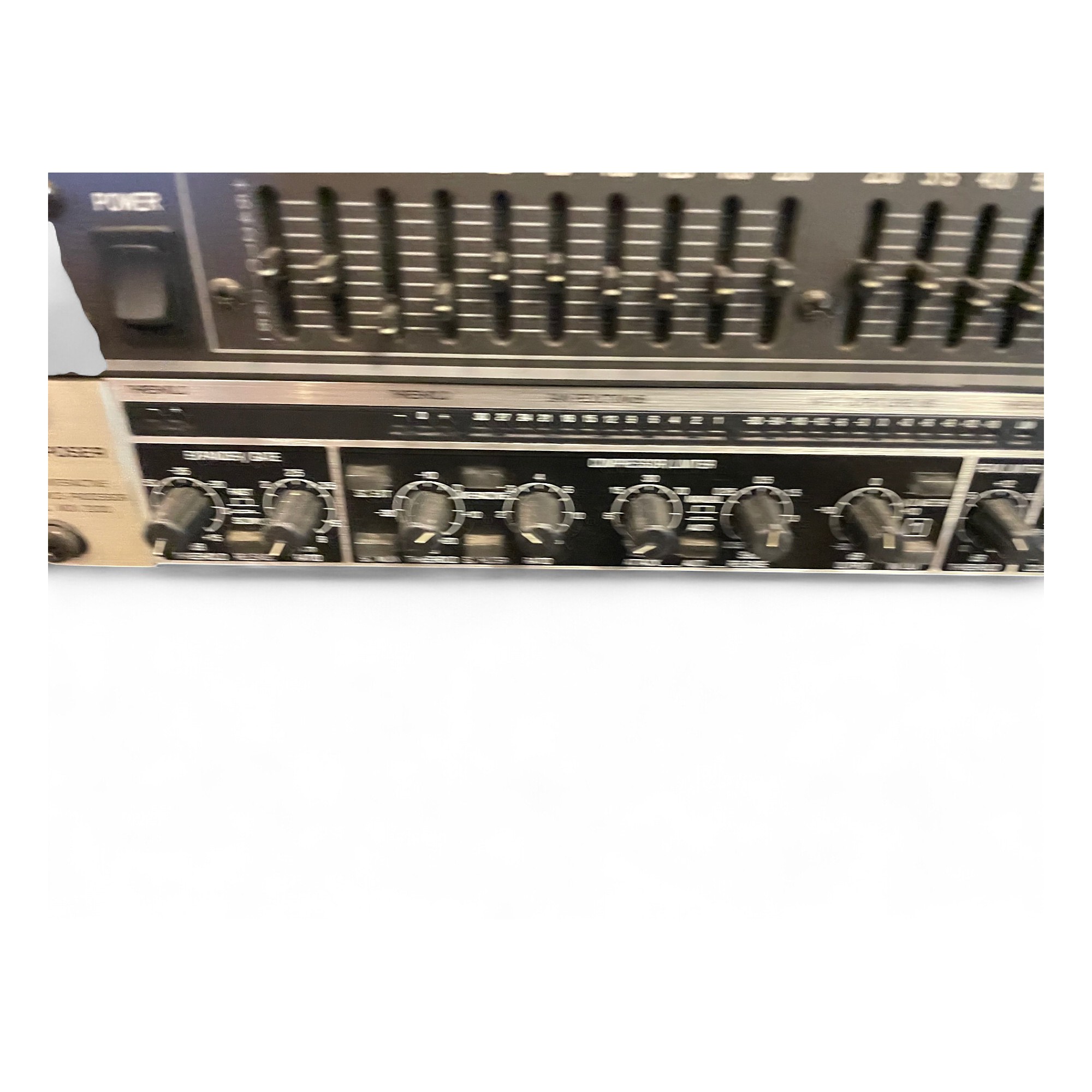 美品 / BEHRINGER Composer Pro MDX 2200 Used Behringer Composer Pro MDX 2200 Rackmount Dynamics Processor