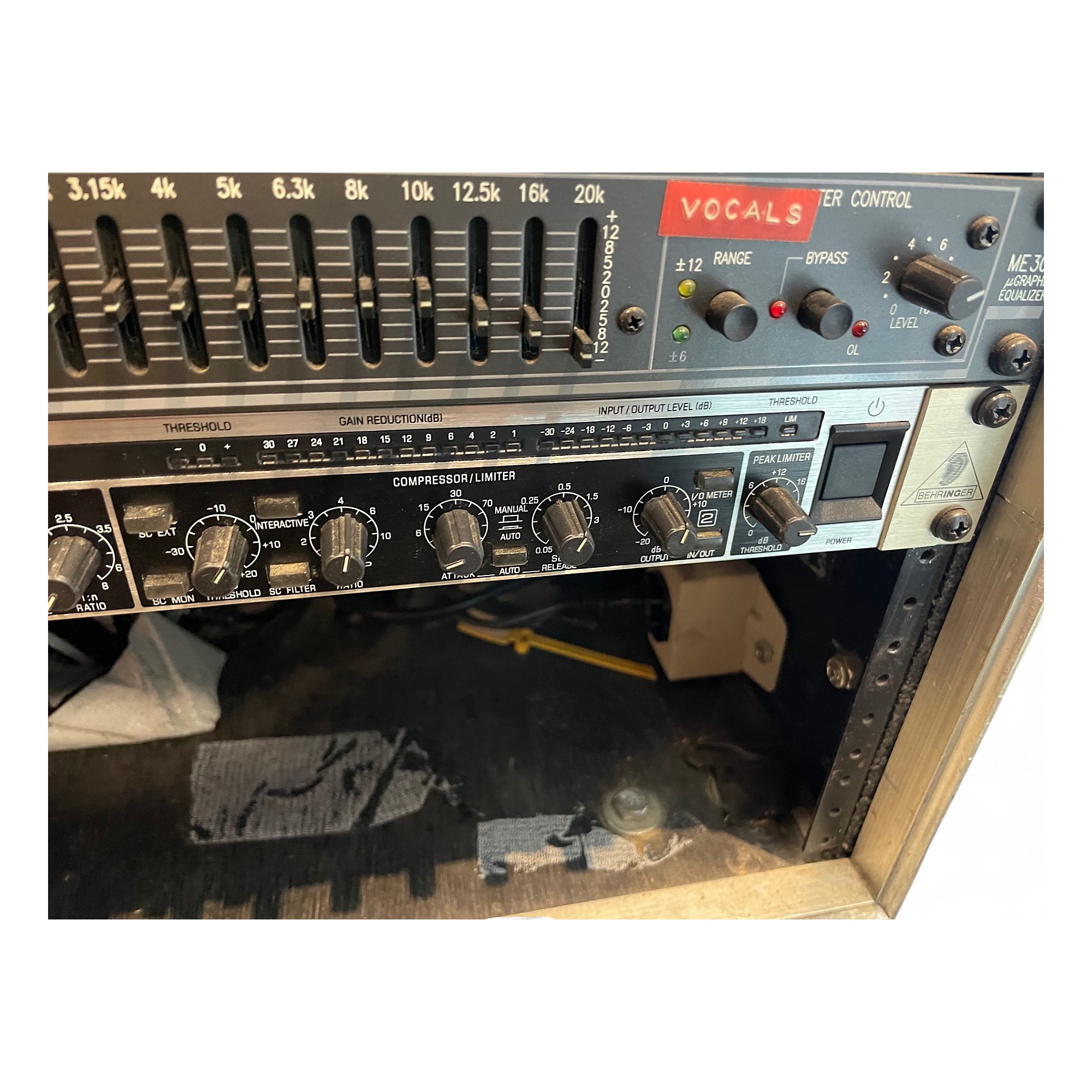 BEHRINGER MDX2200 COMPOSER PRO コンプレッサー Used Behringer MDX2200 COMPOSER PRO Compressor | Guitar Center