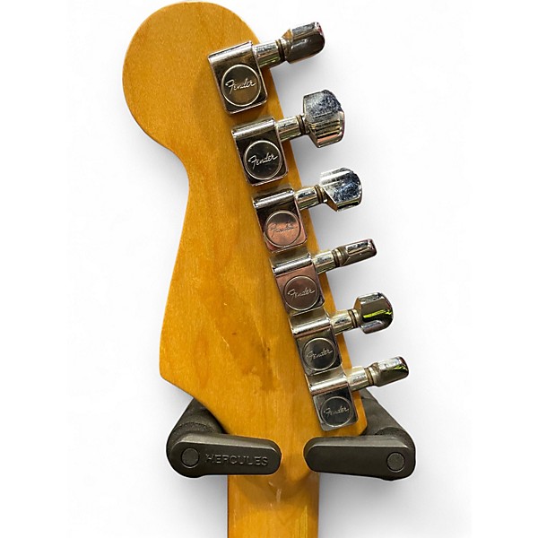 Vintage 1983 Fender Standard Stratocaster Sienna Sunburst Solid Body Electric Guitar